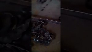 Начало размещения кованых элементов и узоров на ворота