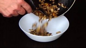 Стожки из мясного фарша с начинкой из грибов и вареного яйца запеченные под сырно-сметанной корочко