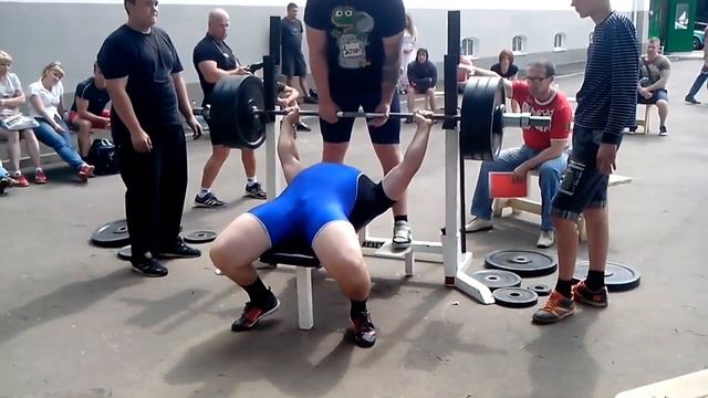 Чемпионат и первенство г.Костромы по классическому жиму штанги лёжа 215 смотреть онлайн