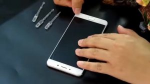 Применение жидкости для  установки защитного стекла на смартфон. Как использовать.White Edge Cleane