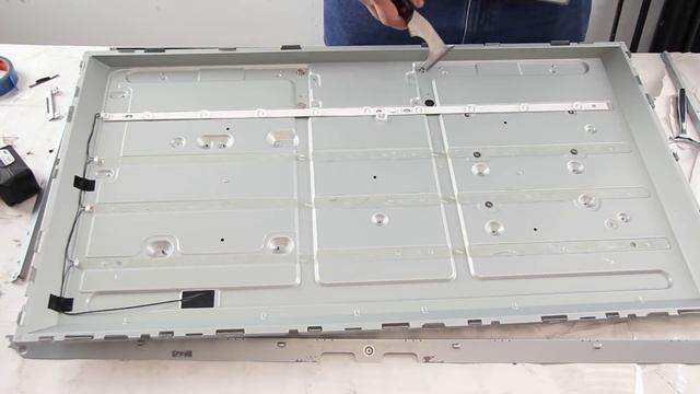 LG 39” LED TV Model 39LN - No Backlights Bad LEDs - How To Replace LED Strips смотреть онлайн