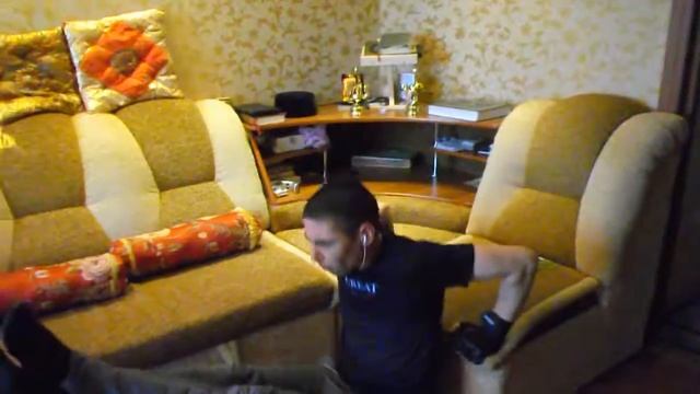 УПРАЖНЕНИЕ НА ТРИЦЕПС В ДОМАШНИХ УСЛОВИЯХ. смотреть онлайн