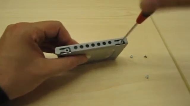 Tecra A9/S5: Замена жесткого диска смотреть онлайн