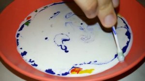 ЭКСПЕРИМЕНТЫ ИЗ МОЛОКА,КРАСОК,ГЛИЦЕРИНА И МАРГАНЦОВКИ.