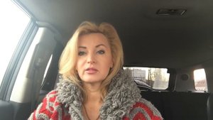 Как в зеркалах других людей, увидеть себя.