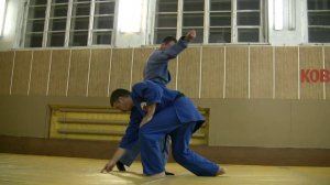 Ёкомэн Учи Тен-Чи Нагэ (бросок Земля-Небо)