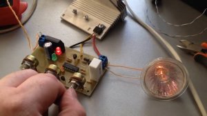 Однополярный лабораторный блок питания на IRLZ44 видео №2