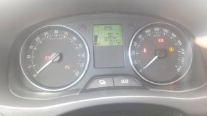 Как убрать сервис с приборной панели Skoda Fabia