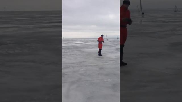 Гонка на Буерах! смотреть онлайн