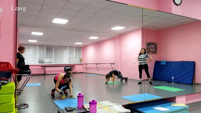 Fitness with Vorobyova. Tabata. Fat burning workout.(Табата. Жиросжигающая тренировка.) смотреть онлайн