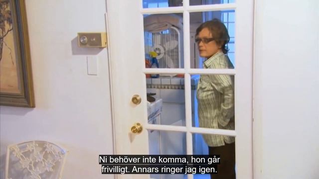 Arg Gunilla i Slagsmål med Caregiver - Svenska Hollywoodfruar (S6 Ep1-2) смотреть онлайн