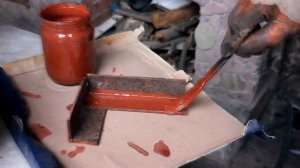 Сделали краску своими руками. Для металла и бетона. Водоотталкивающая. Почти даром!