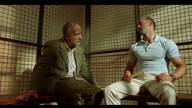 Перевозчик (2002)//Френк попал в тюрьму