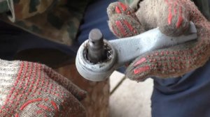 замена пыльника рулевого наконечника ВАЗ-1113 ОКА