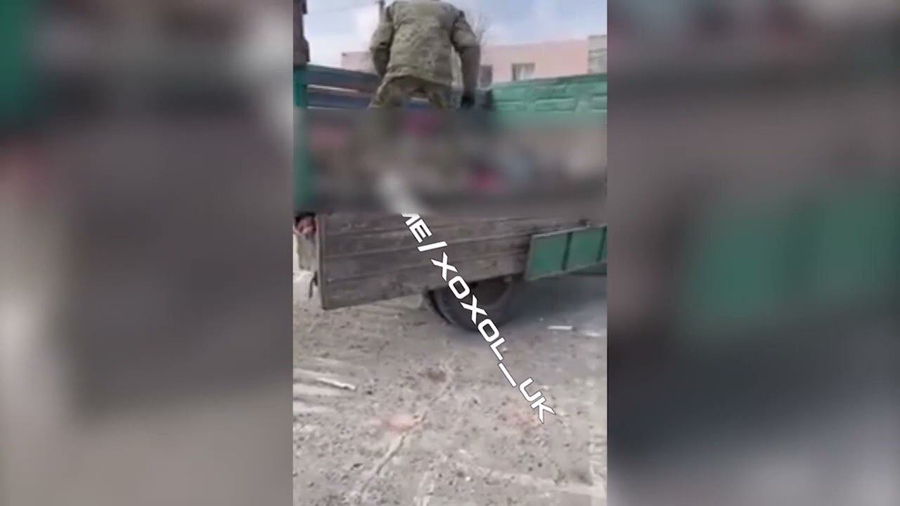 Последствия удара ВКС России по расположению ВСУ,Трупы вывозят грузовиками. смотреть онлайн