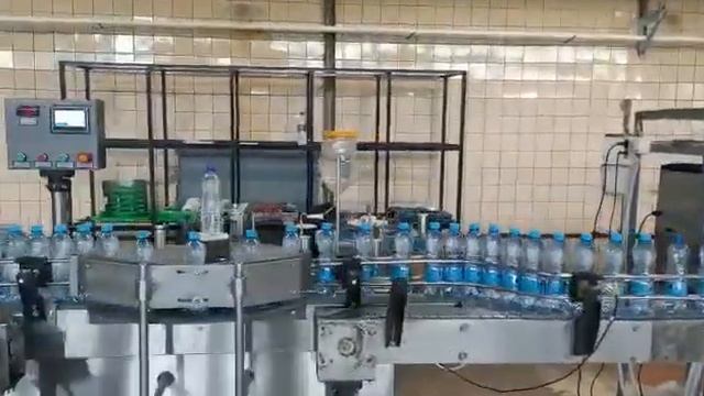 Линия выдува ПЭТ бутылок и розлива воды производительностью 3000 бут/час смотреть онлайн