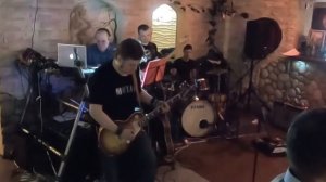 The MAJORS - Come Together (Beatles cover).mp4