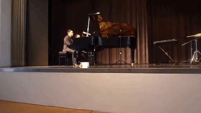 Дым - The Smoke auf Klavier смотреть онлайн