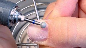 Наращивание на типсы. Делаю маникюр левой рукой подробно