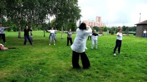 Восточная гимнастика на свежем воздухе с "Московским долголетием"