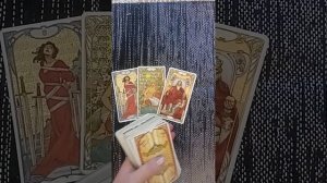 Что у него с соперницей?