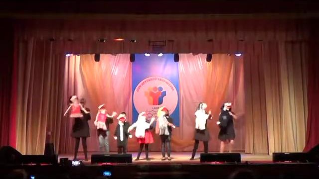 Театр кукол Кукландия "Поющие куклы".
