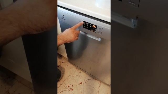 Electrolux esf9500 lox bulaşık makinesi смотреть онлайн