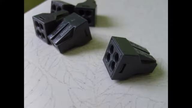 Почему нельзя соединять алюминиевый и медный провод скруткой смотреть онлайн