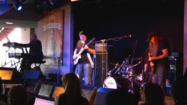 Howie G Review 00076 смотреть онлайн