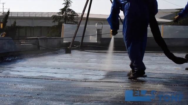 Ремонт кровли полимочевиной ELASTONE, обработка примыканий к аэраторам и водоотливам