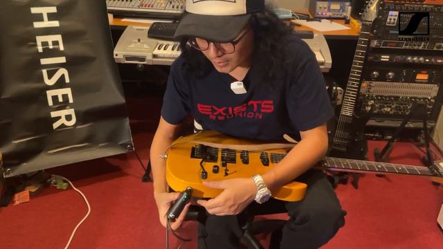 Unboxing Sennheiser XSW - D Instrument Base Set Guitar Wireless смотреть онлайн