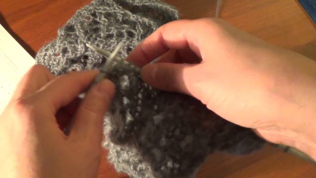 Ажурный мохеровый шарфик спицами, очень быстро и легко смотреть онлайн