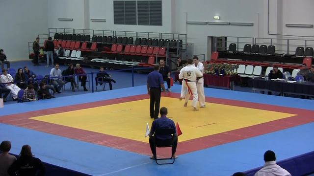 Арсанукаев Рустам -- Вьюговский Иван 23.12.12  www.kyokushin.su