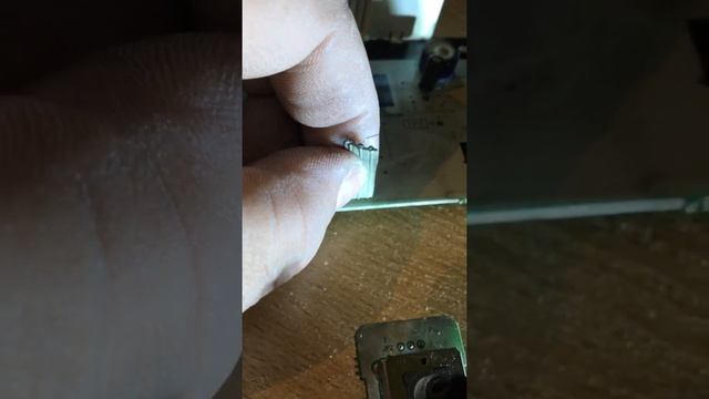 Тойота Хайлендер. Не контачит регулятор печки? Тогда смотри этот видеоматериал! смотреть онлайн