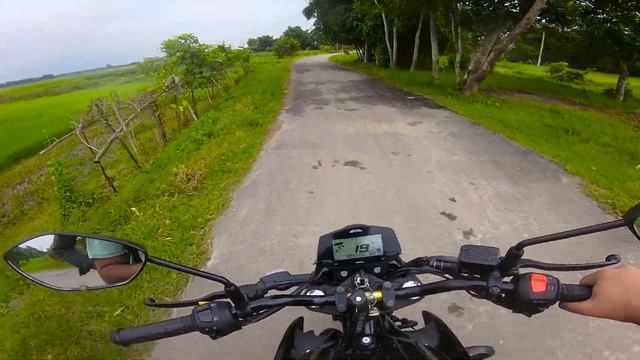 Suzuki Gixxer Fi ABS Riding Experience Pros & Cons By BikeWala Esti | 0 to 60 km & Braking Test смотреть онлайн