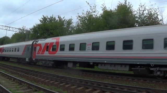 Электровоз ЭП2К-401 с фирменным поездом Волгоград №1 Москва - Волгоград смотреть онлайн