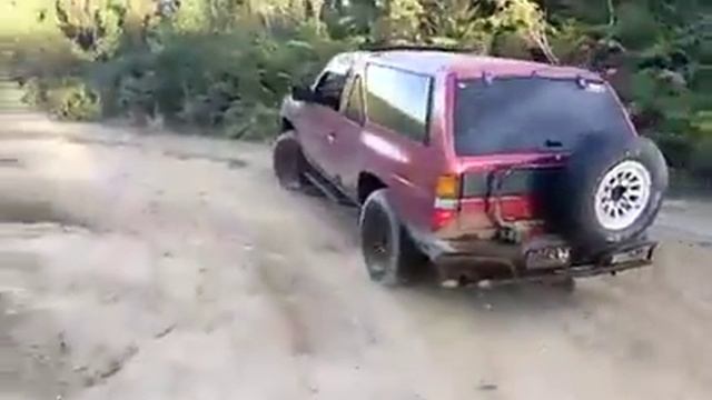 4X4 NISSAN Terrano