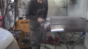 Ваз 2107, споттер, рихтовка и покраска капота.