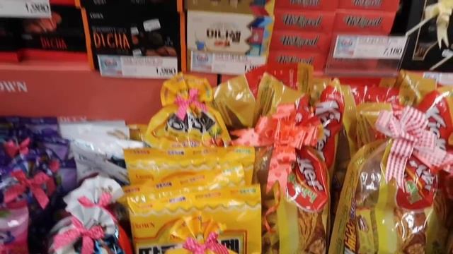 МНОГО ЕДЫ В КОРЕЕ | КРУТОЙ МАГАЗИН | ПОКУПКИ | Южная Корея смотреть онлайн