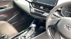 Обзор Toyota C-HR 2017 (без комментария)