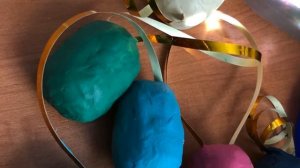Пасхальные яйца из киндер яиц  - детская поделка