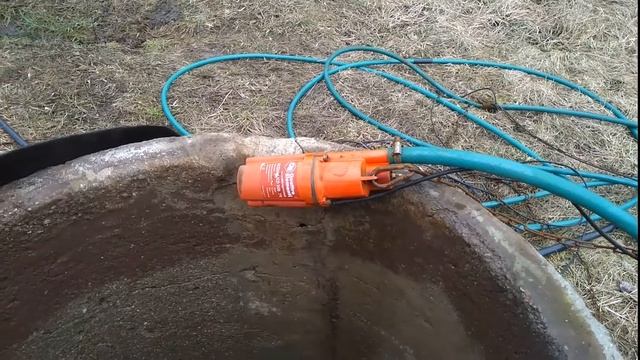 ЖИЗНЬ НА ХУТОРЕ - Остались без воды - сломался насос. Чиним насос сами в полевых условиях... смотреть онлайн