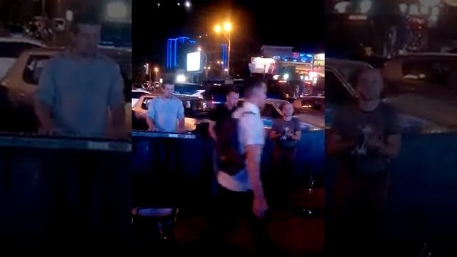 «Ocean Plaza»ТРЦ Уличные артисты смотреть онлайн