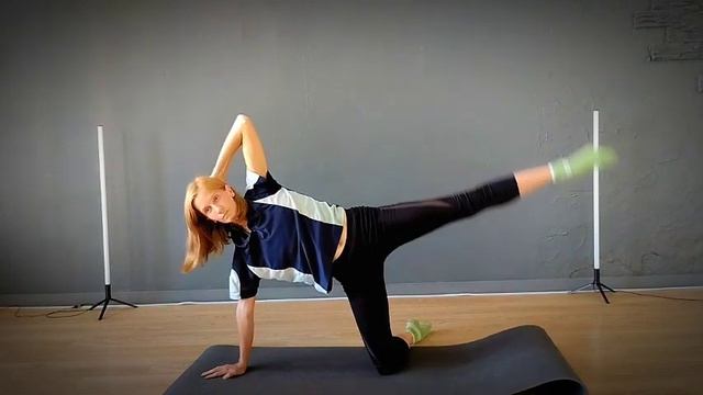 укрепляем мышцы корпуса и ног, растяжка ягодичных мышц смотреть онлайн