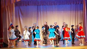 "Русских не победить!"- исп.вокальная группа.