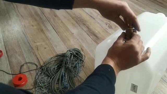 Автоматическая поилка для кур. Чашечная.