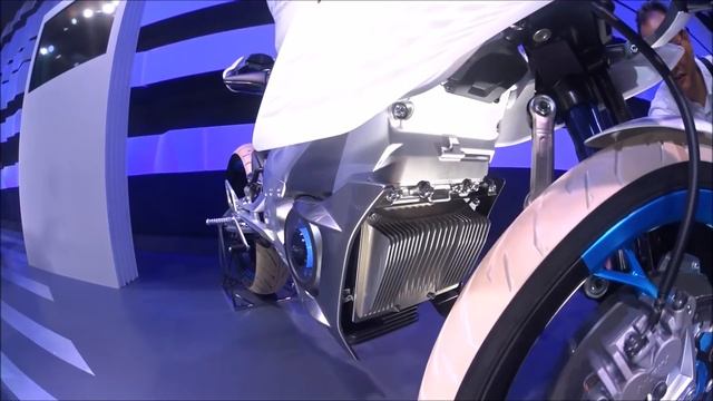 Yamaha Motorcycles - Show Room JAPAN смотреть онлайн