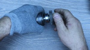 Электро дрель DeWalt как снять патрон