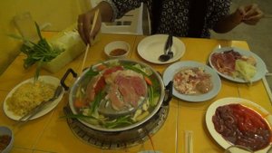 Паттайя, кафе в котором готовишь сам себе 2015