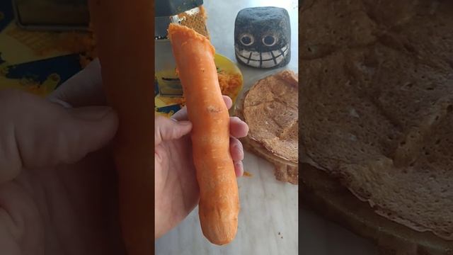 Весеннее блюдо от жонглера булыжниками